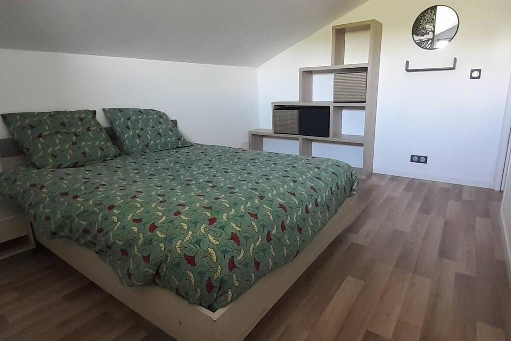 Appartement 60M² -Clonas /Vareze Exterior photo